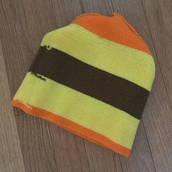 I Eat peanuts 🥜 Vintage hat - Picture 3 of 6